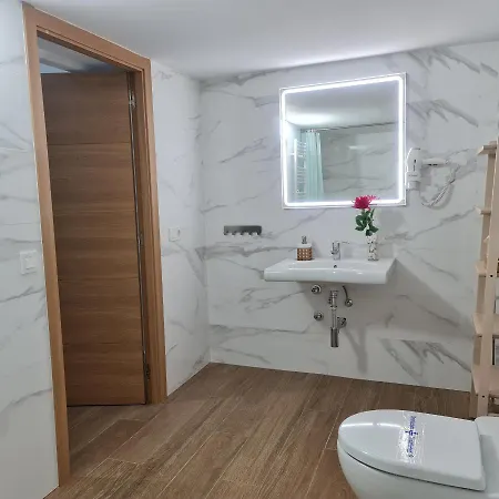 La Victoria 1 Apartment