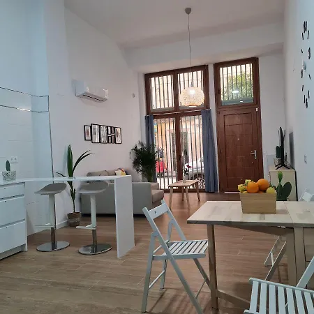 La Victoria 1 Apartment