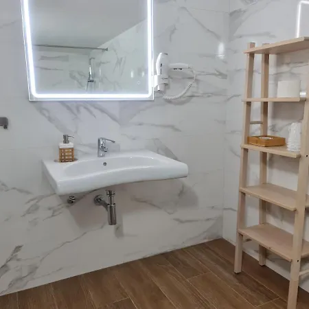 Apartamento La Victoria 1 *